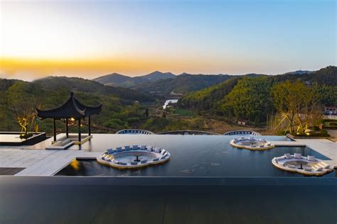 Il Monte Tiantai: Un Paradiso Zen Con Vista mozzafiato!