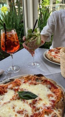 桜木町 ランチ ひとり ～孤独の美学と食の探求～